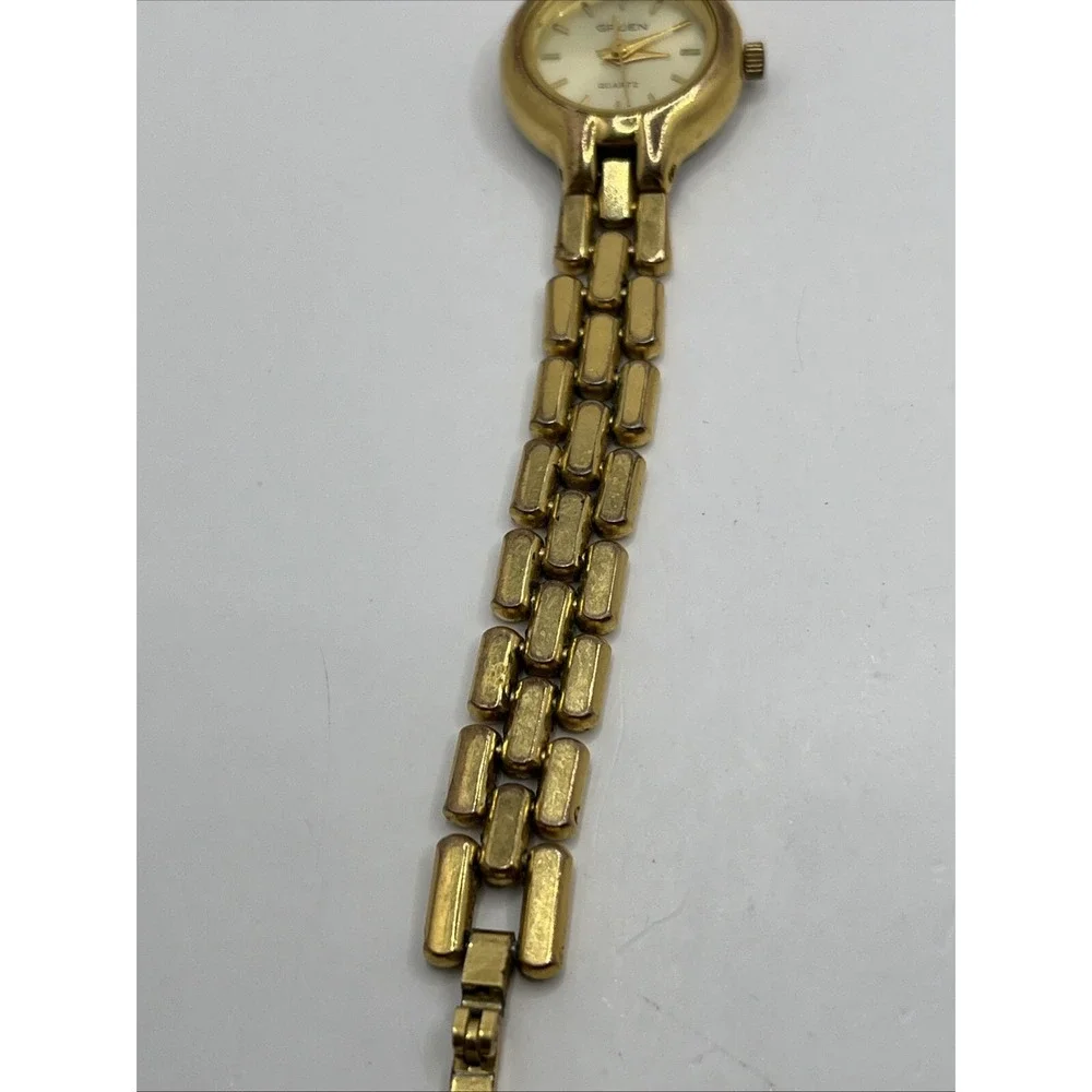 Vintage Gruen Women's Quartz Watch 6